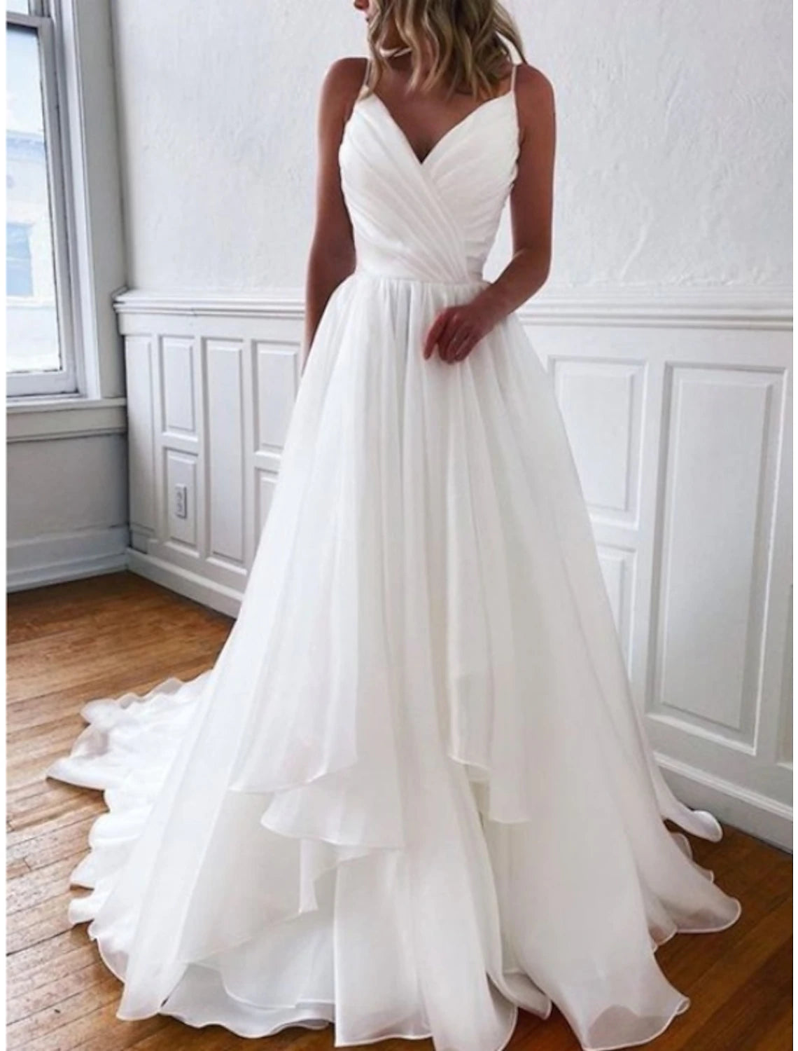 Casual Wedding Dresses Sheath / Column Camisole Sleeveless Court Train Chiffon Bridal Gowns With Pleats Casual Wedding Dresses Sheath / Column Camisole Sleeveless Court Train Chiffon Bridal Gowns With Pleats