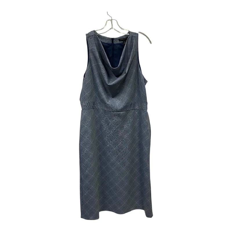 Dress Casual Short By Banana Republic In Blue, Size:14
