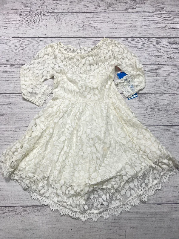 Dress Casual Short By Free People In Cream, Size: 4