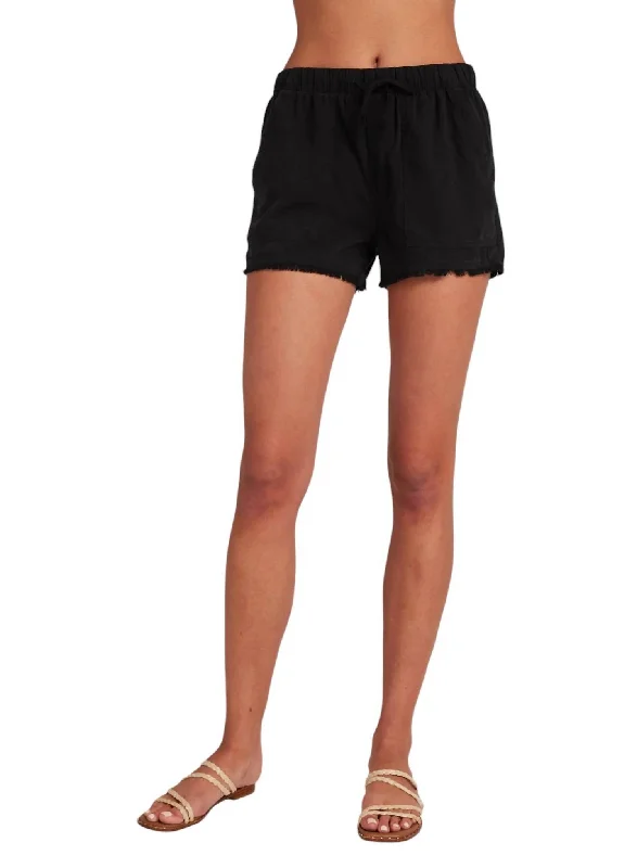 Frayed Hem Pocket Shorts In Vintage Black
